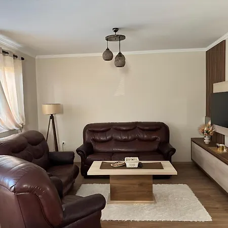 Jovanovic Apartment *