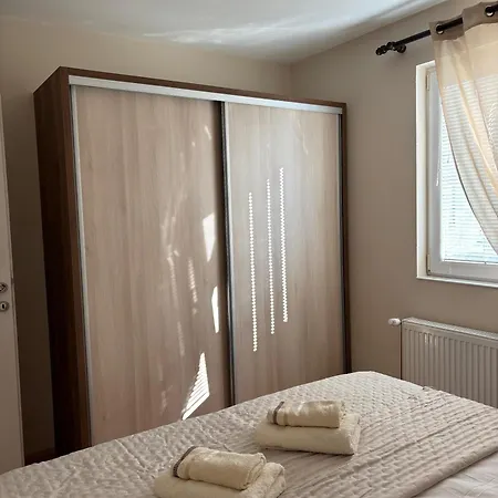 Jovanovic Apartment *