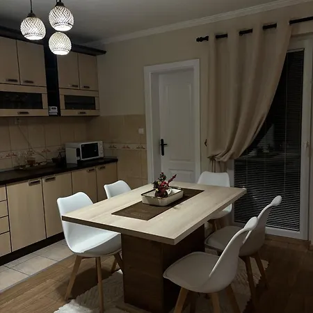 Jovanovic Apartment *